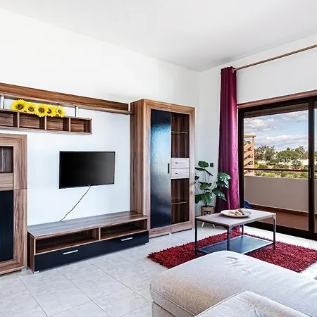 Front Row Sea View Flat * Porches (Algarve)