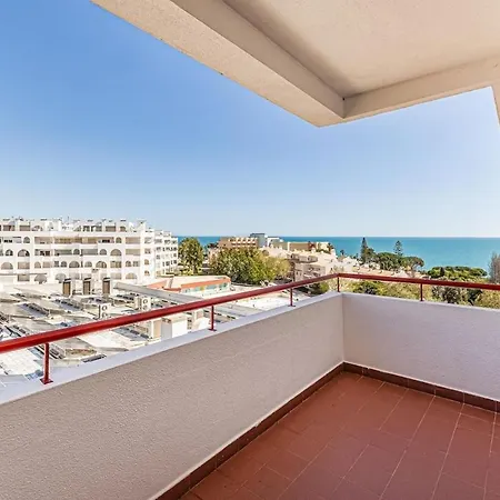 Front Row Sea View Flat *