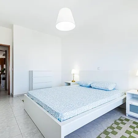 Apartment Front Row Sea View Flat *